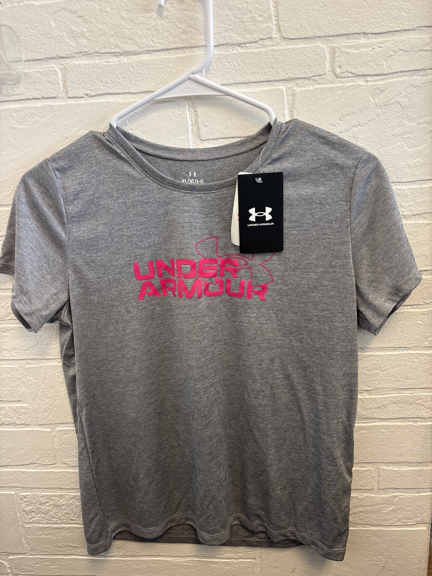 YL New Under Armour Tee