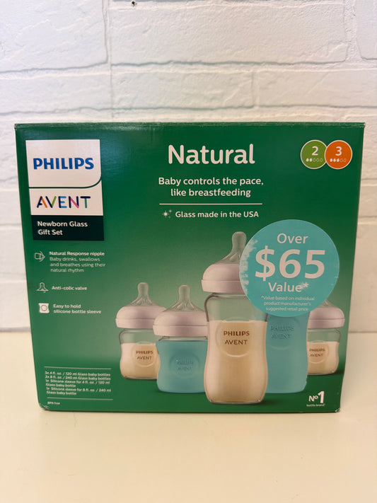 NEW Avent Newborn Glass Bottle Set