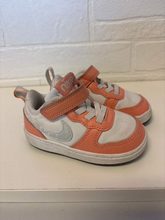 Size 6 Toddler Peach Nike Dunks