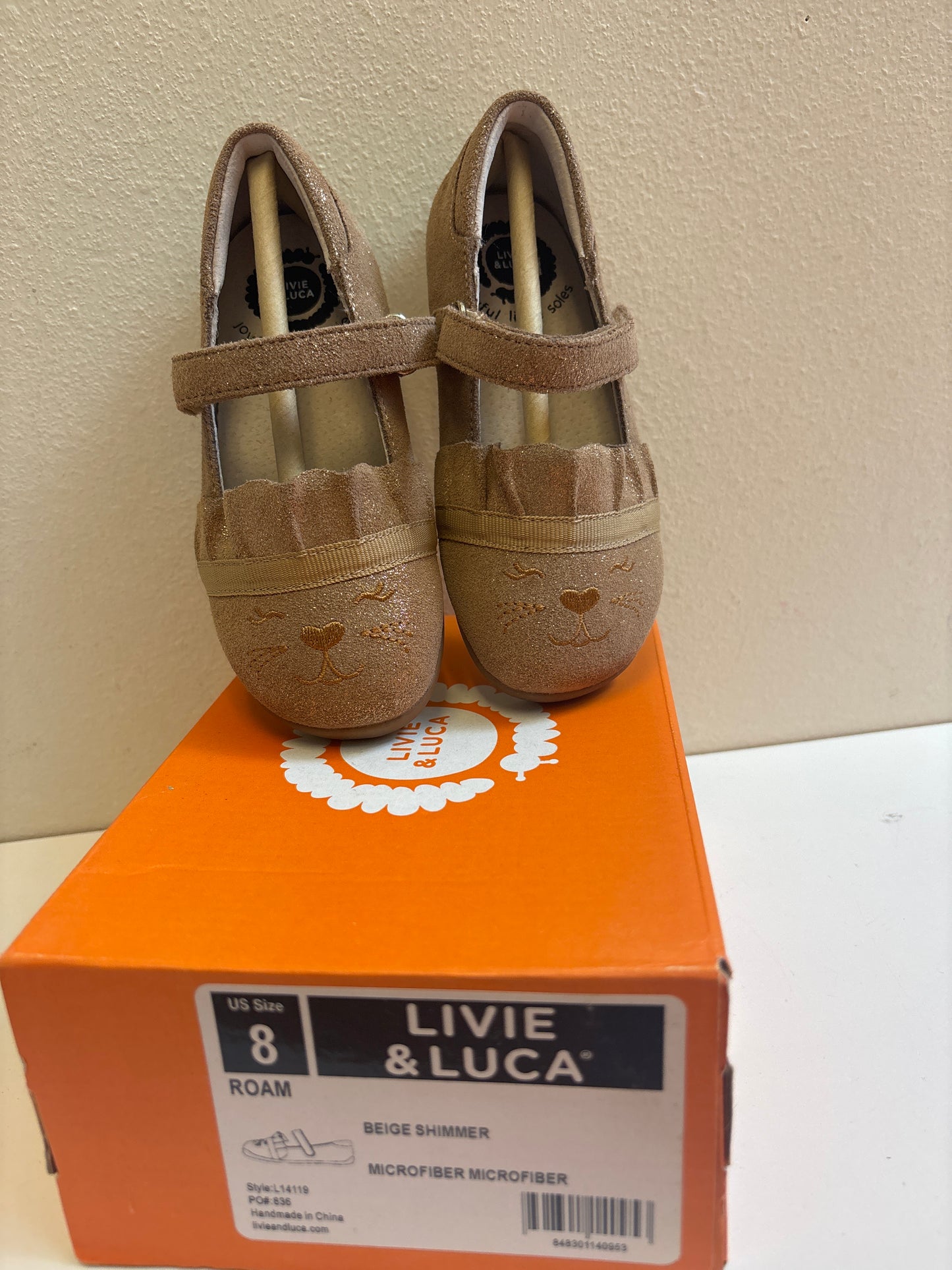 Size 8 New Livie Luca Roam Beige Shimmer