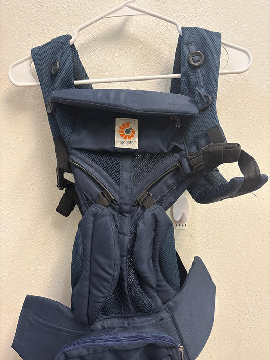 Ergobaby Navy Mesh Carrier
