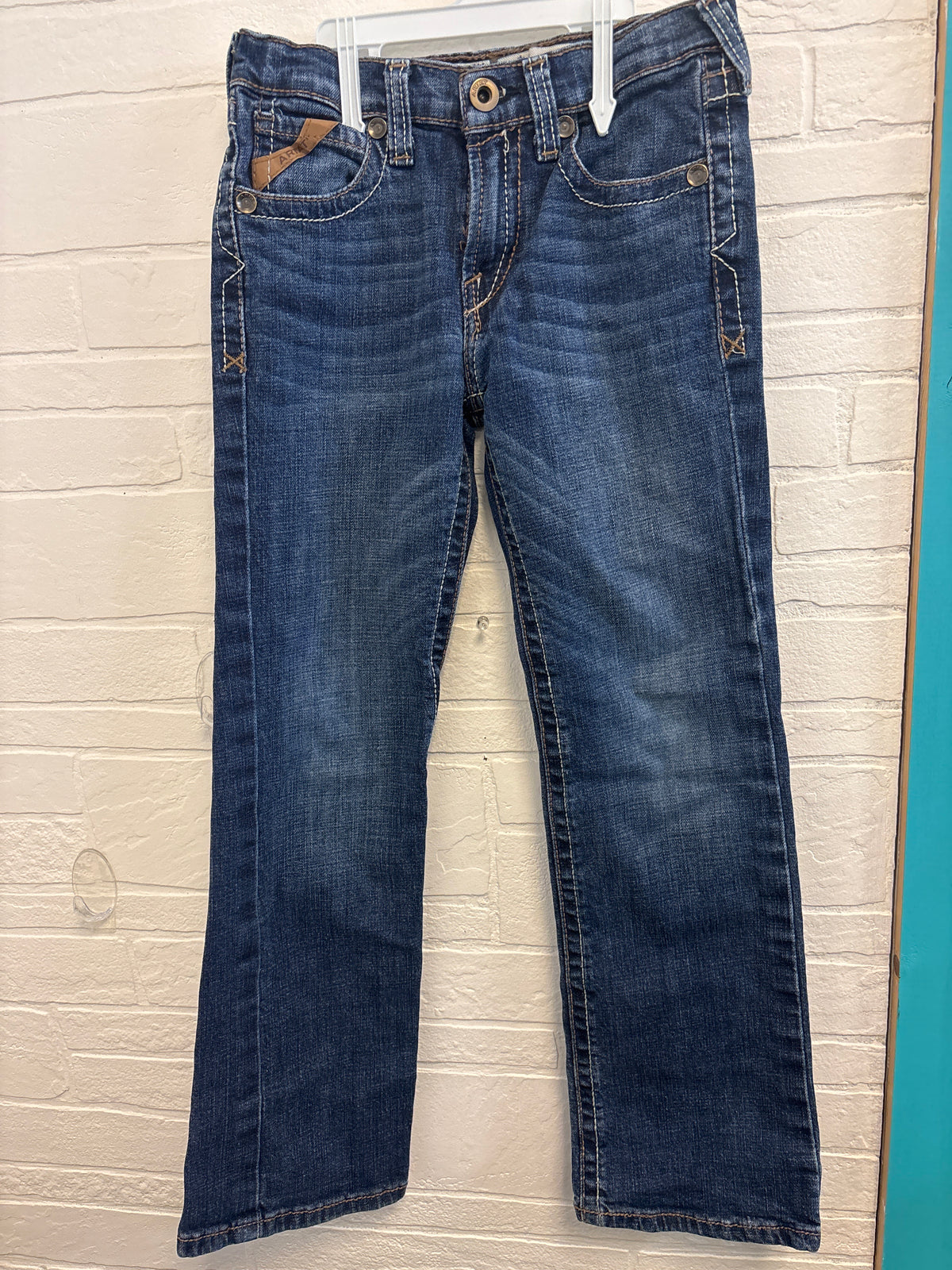 10 Ariat Jeans