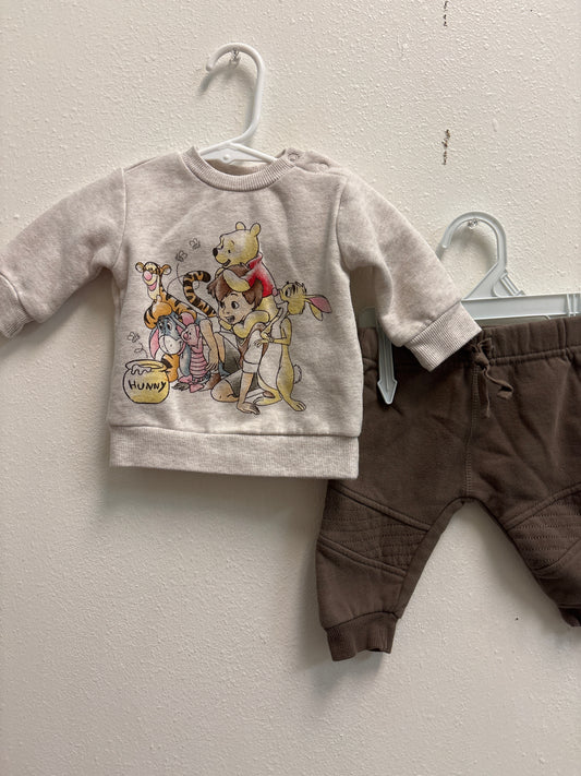 NB Winnie the Pooh Outfit