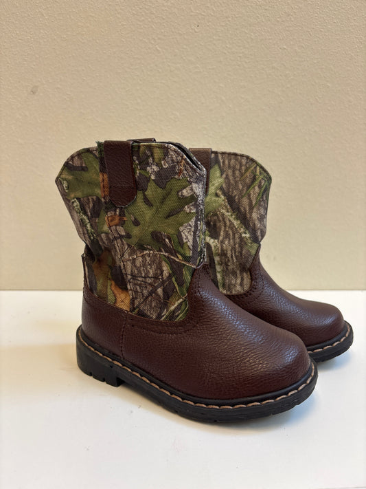 Size 7 Camo Boots