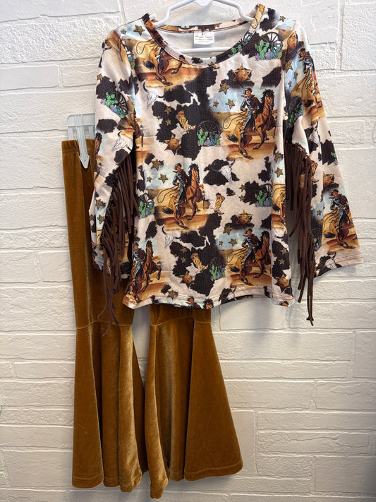 XL(5-6) Western Fringe Sleeve w/Gold Velour Bells