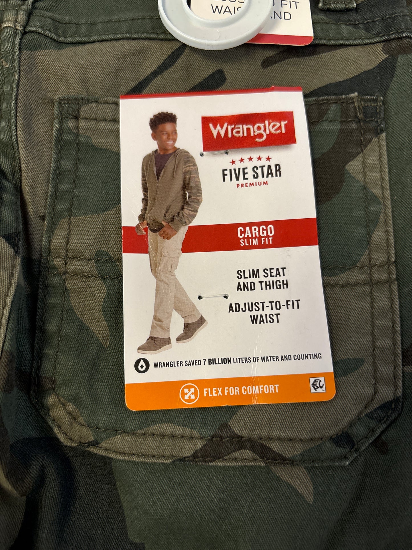 7 New Wrangler Camo Pants