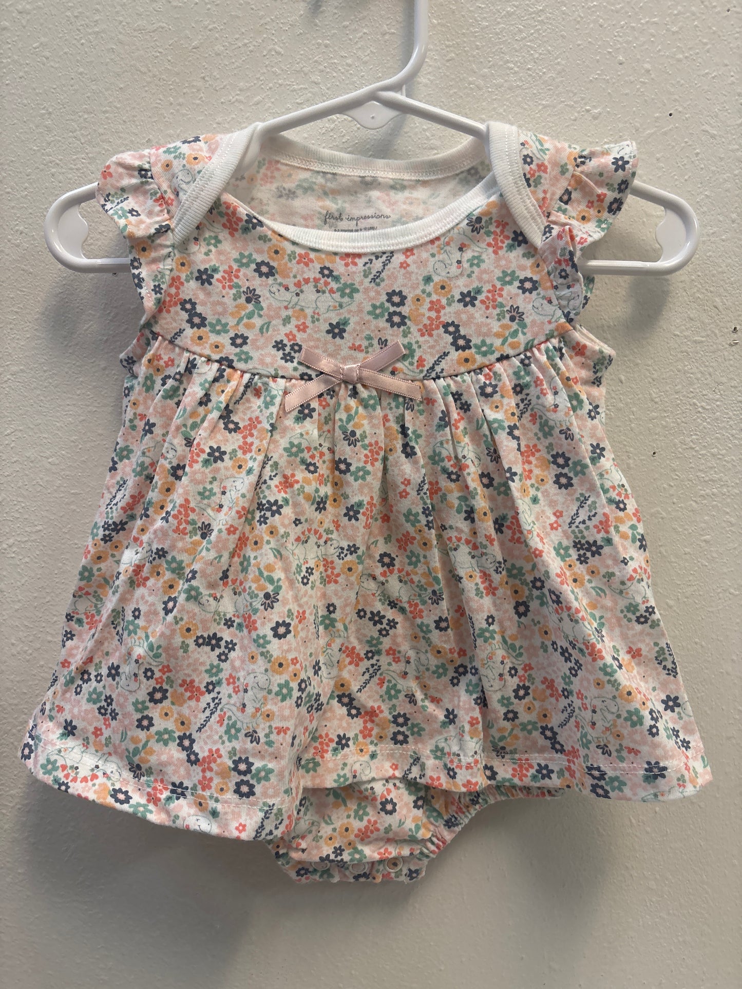 0-3m New Dino Flowers Romper