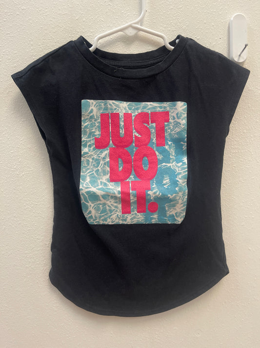 5 Nike Just Do It Graphic Tee
