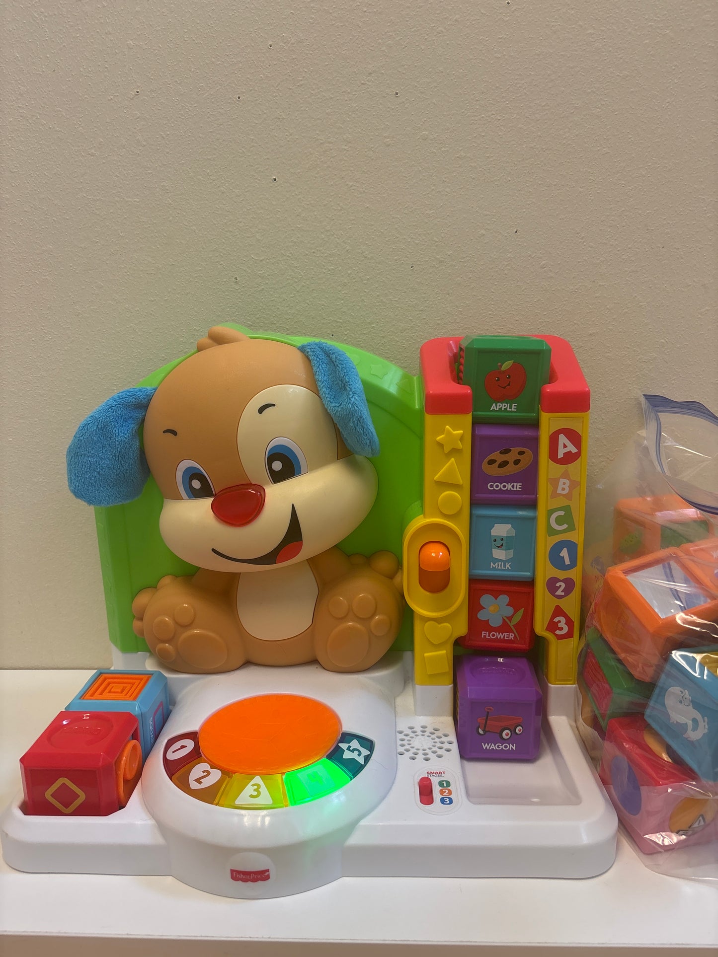 Fisher-Price Laugh & Learn First Words Smart Puppy