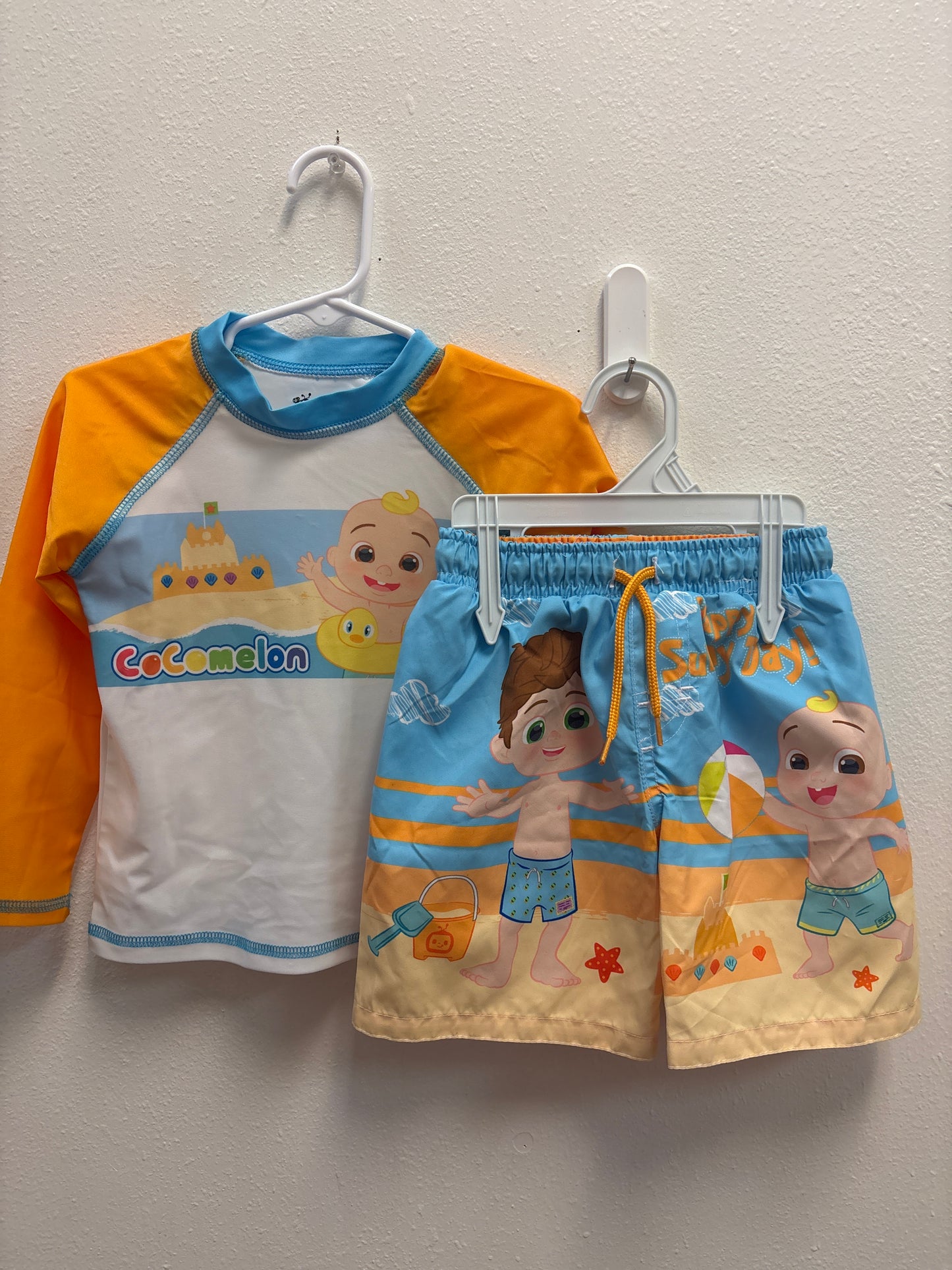 2T Cocomelon Swim Set