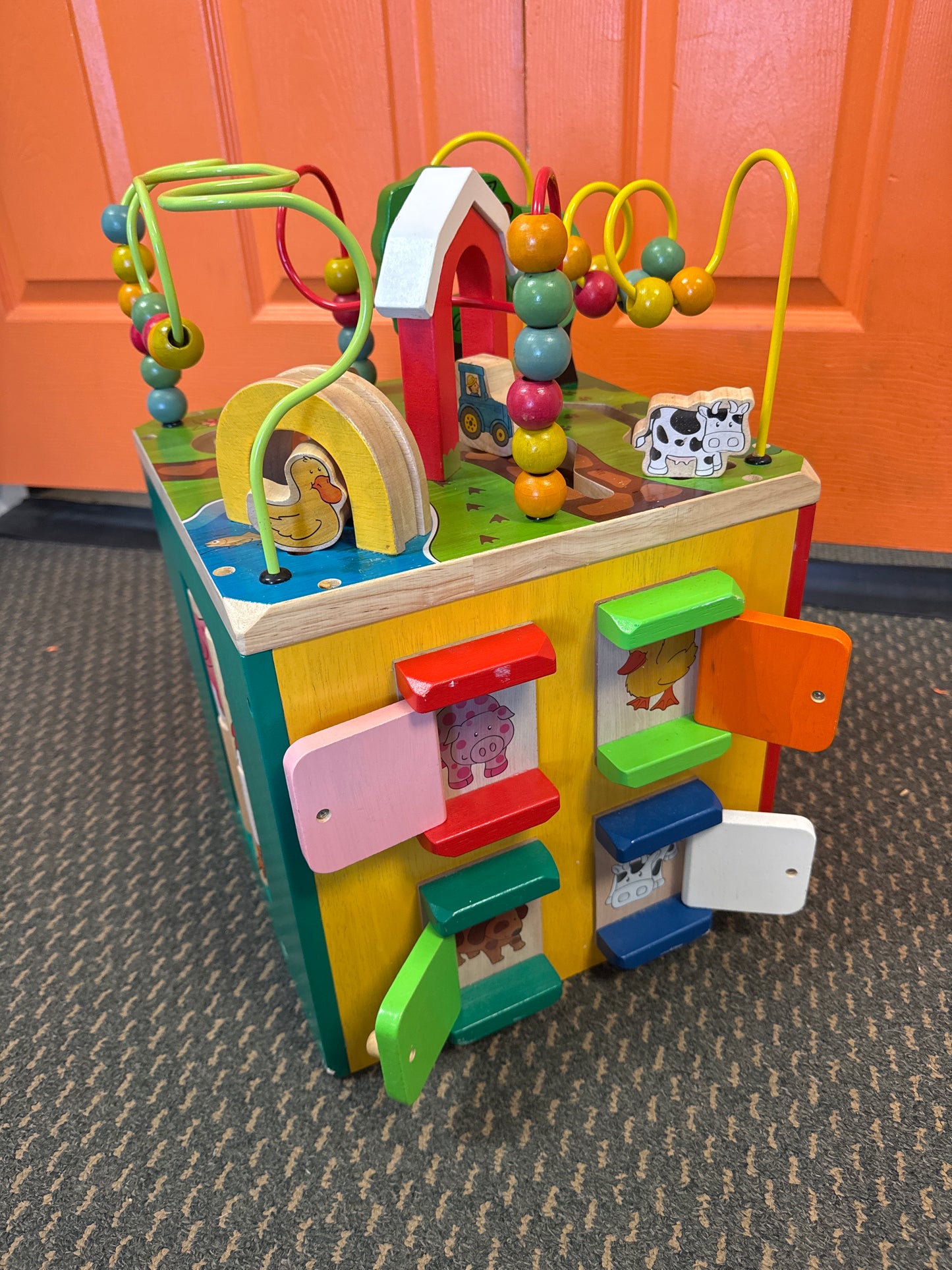 Battat Activity Cube With Farm Theme