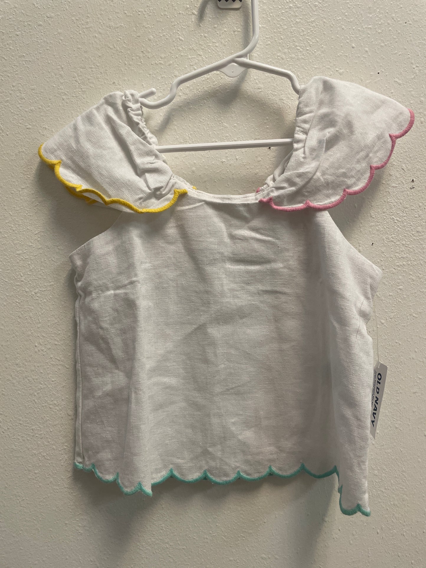 4 Old Navy NWT Scalloped Tank