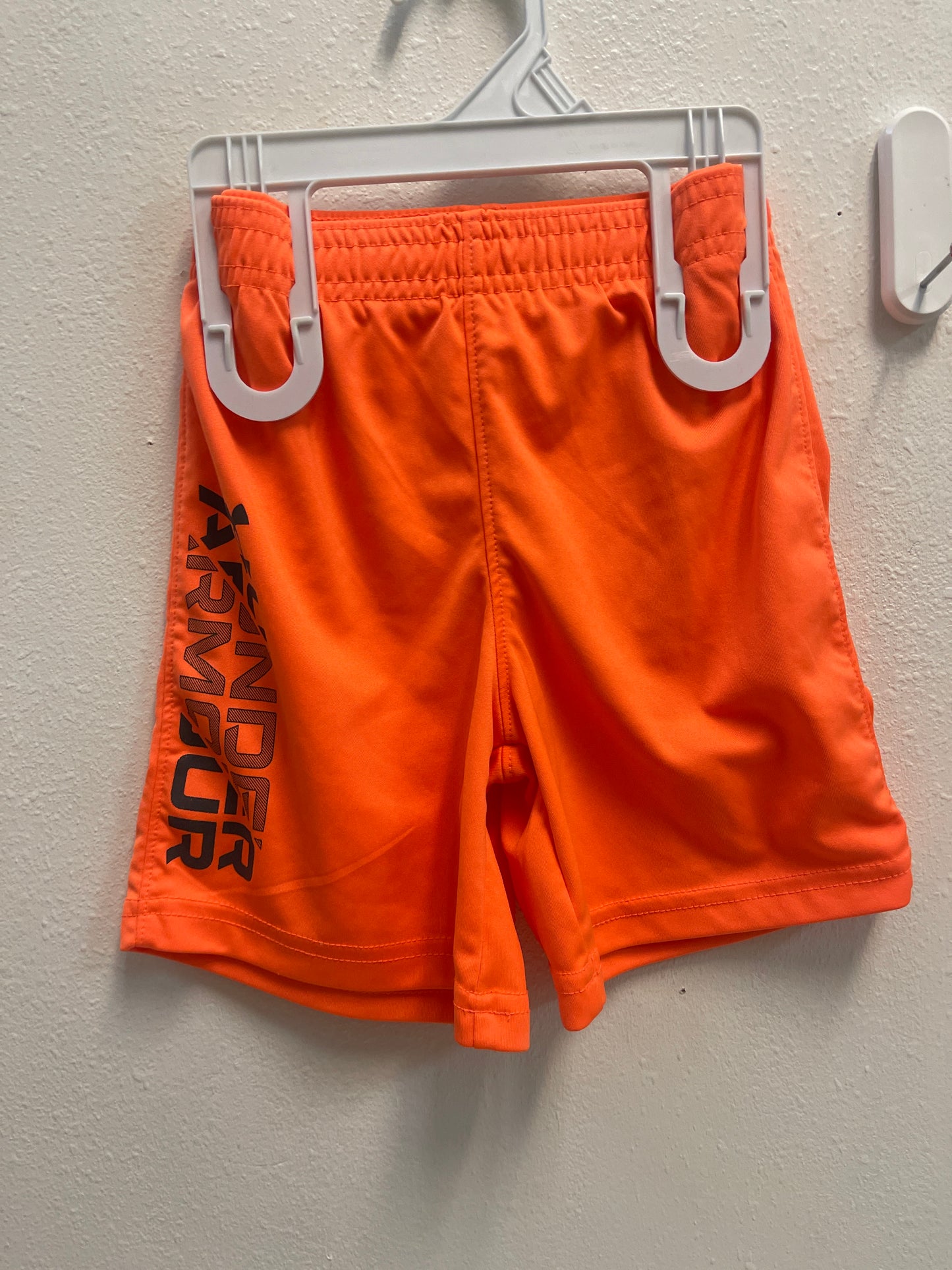 3t Under Armour Orange Dri Fit Short