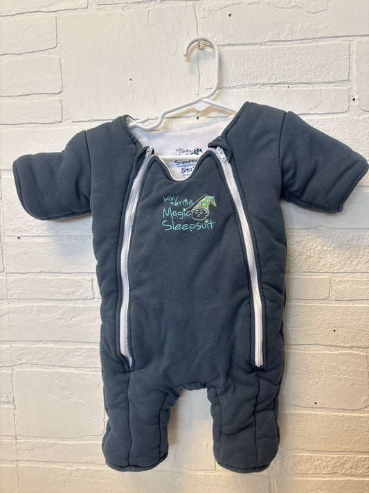 3-6m Small Merlin Magic Sleepsuit