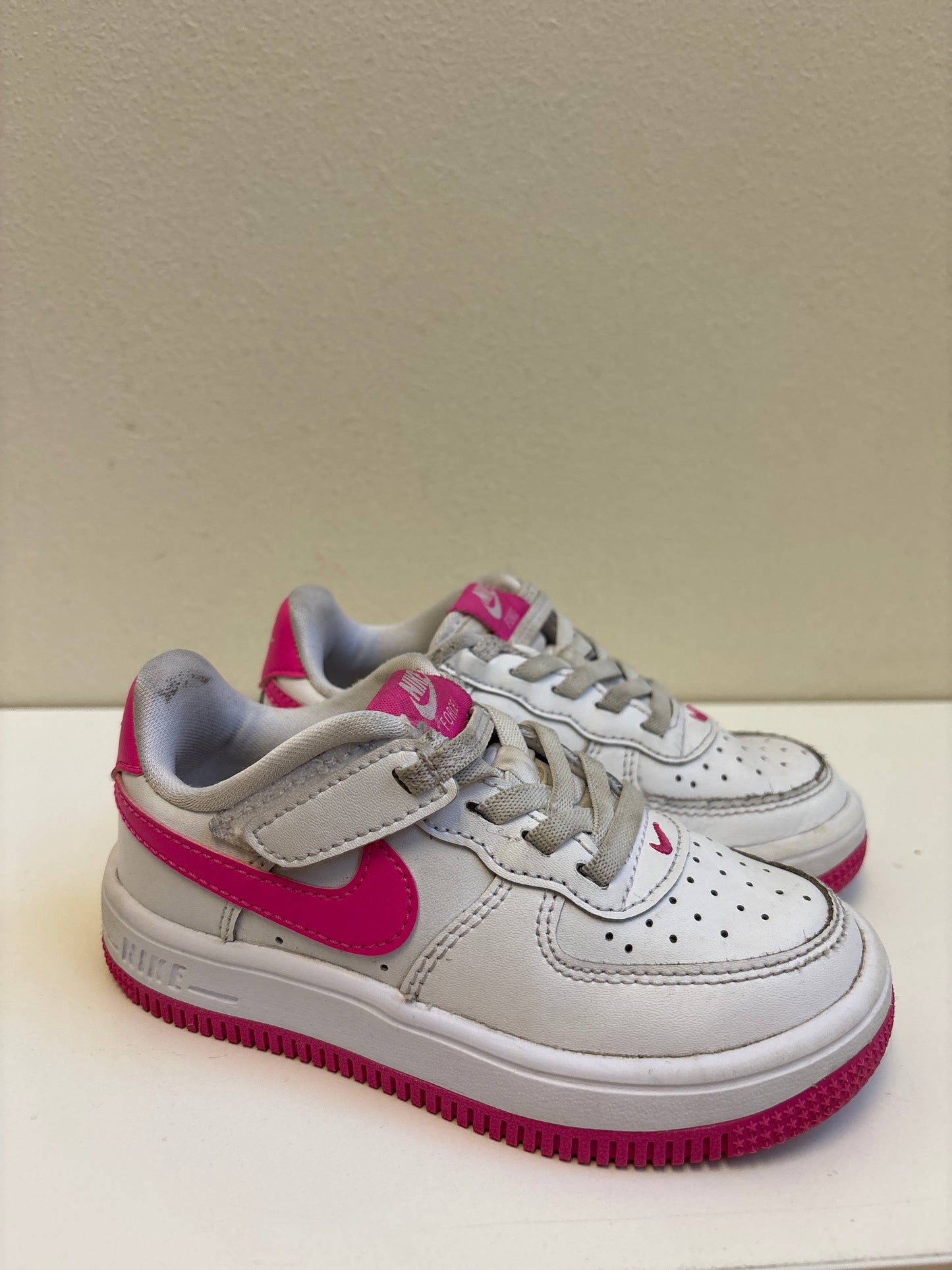 Size 9 Pink White Nikes
