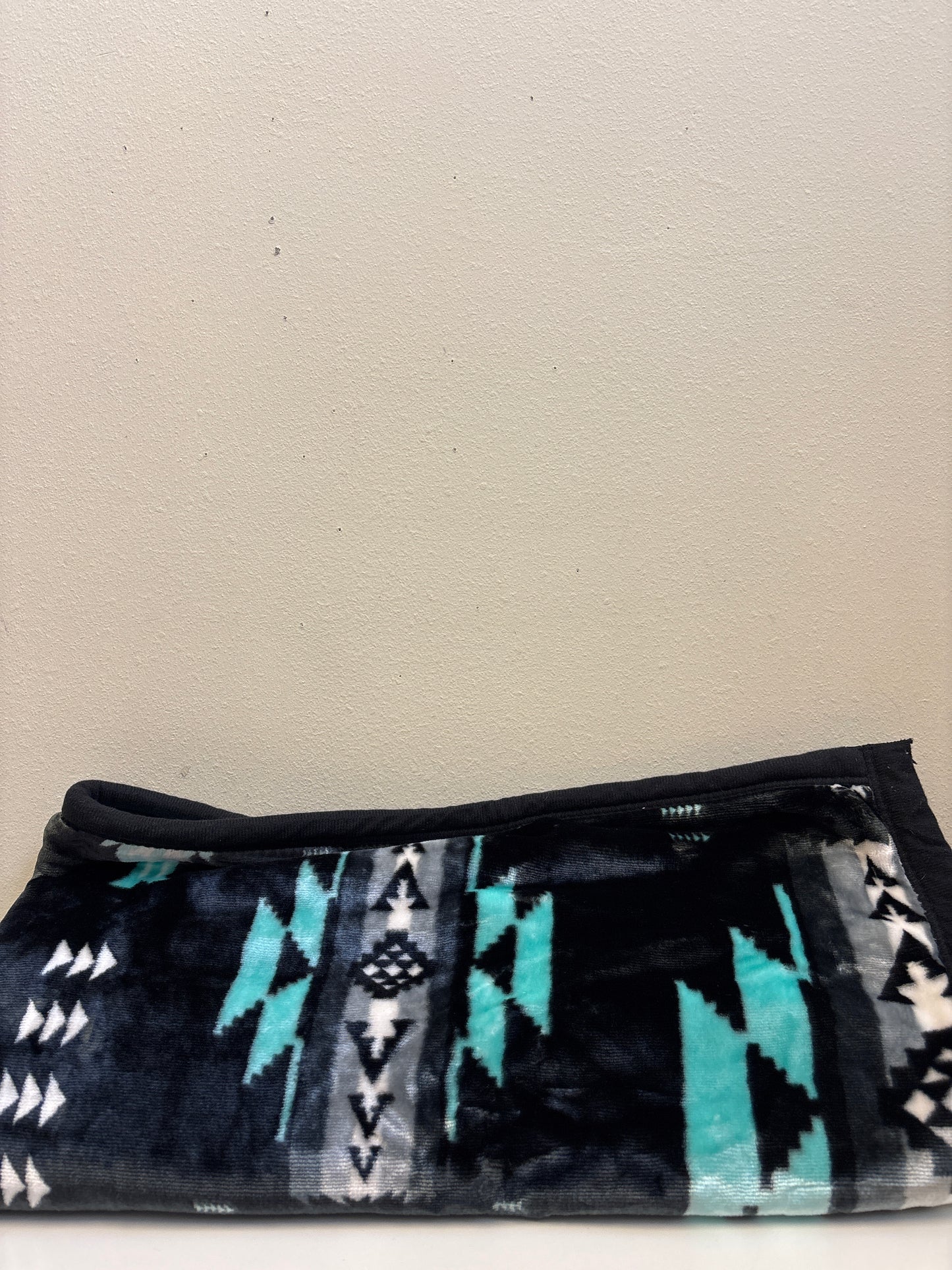 Plush Aztek Print Blanket