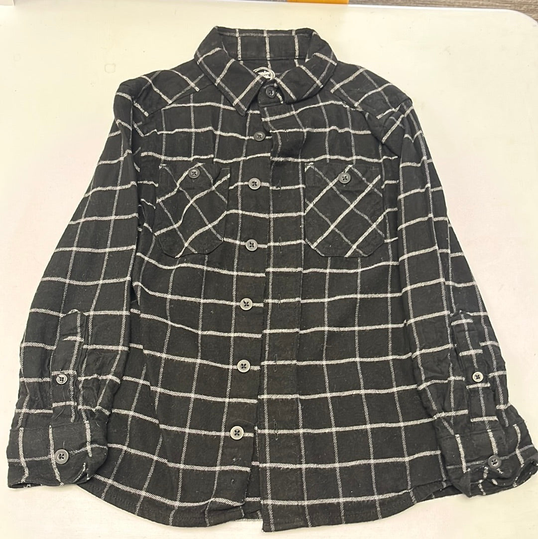 4-5 Black Flannel Shirt
