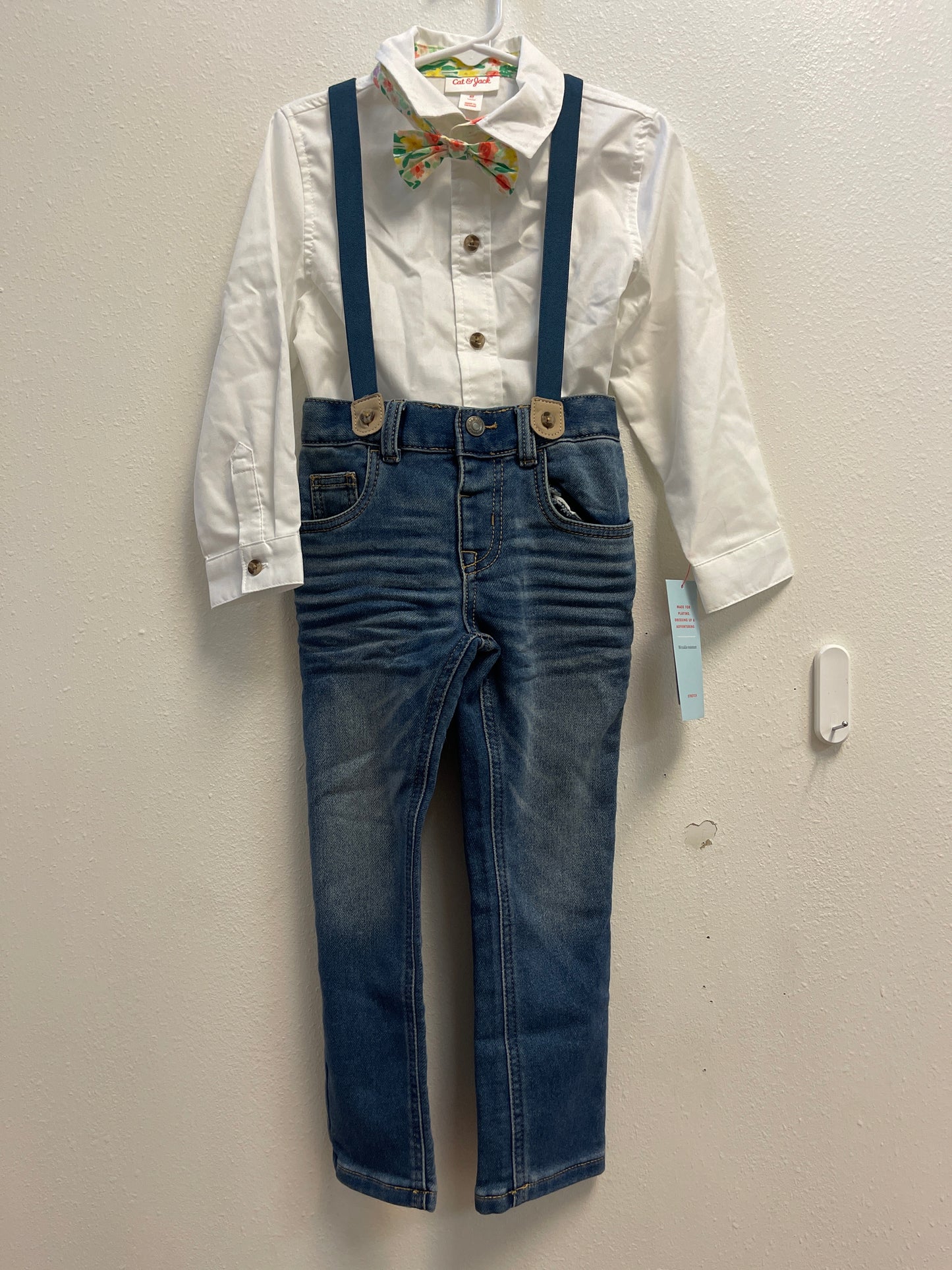 4t NEW Cat & Jack Suspender + Bow tie Set
