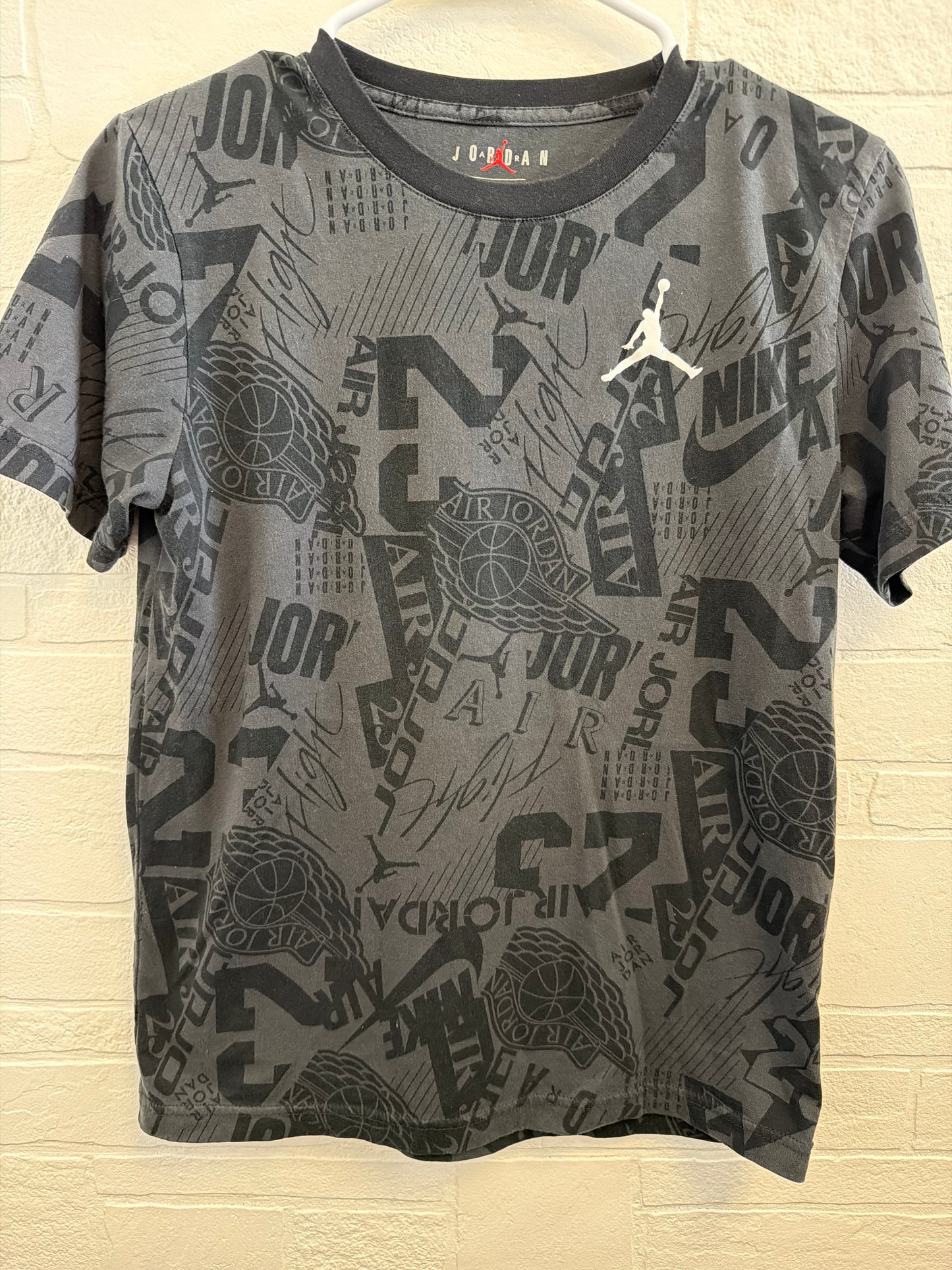 L(12-13) Jordan Black+Gray Multi Logo Tee