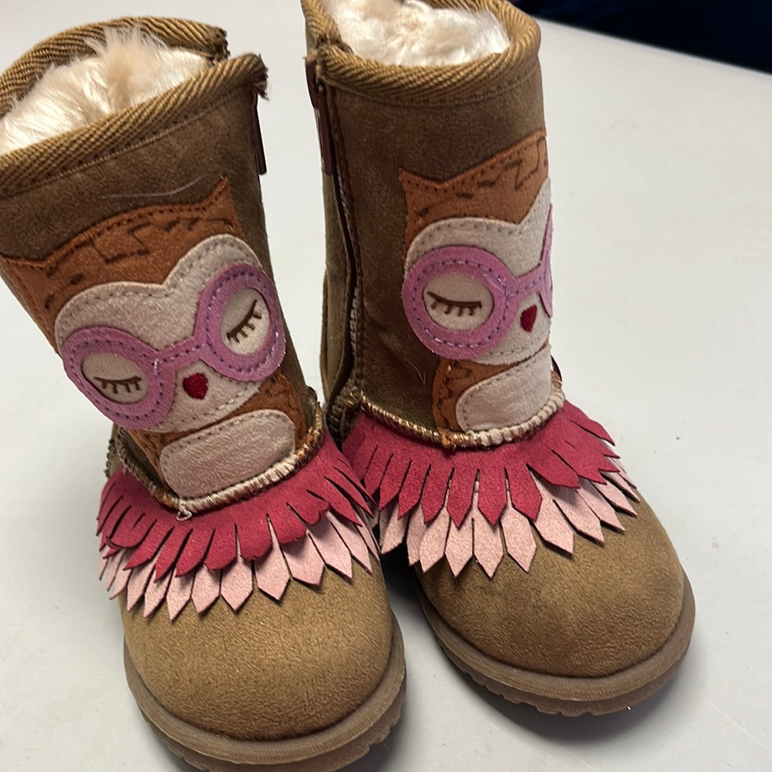 Size 6 Owl Boots