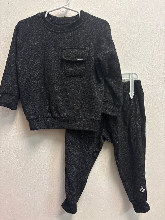 18m Volcom Outfit