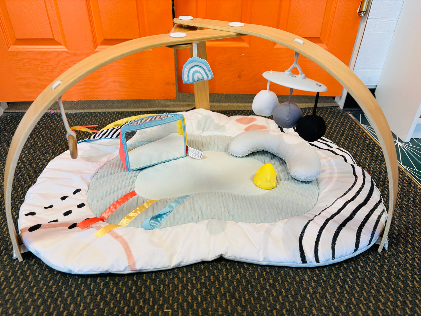 Skip Hop Baby Discoverosity Montessori-Inspired Play Gym